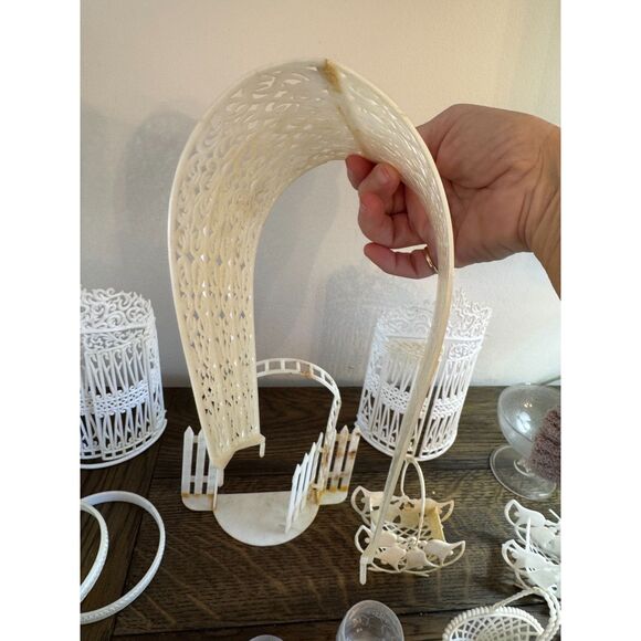 Lot of vintage wedding cake decorating pieces, wedding decor items - Picture 2 of 13